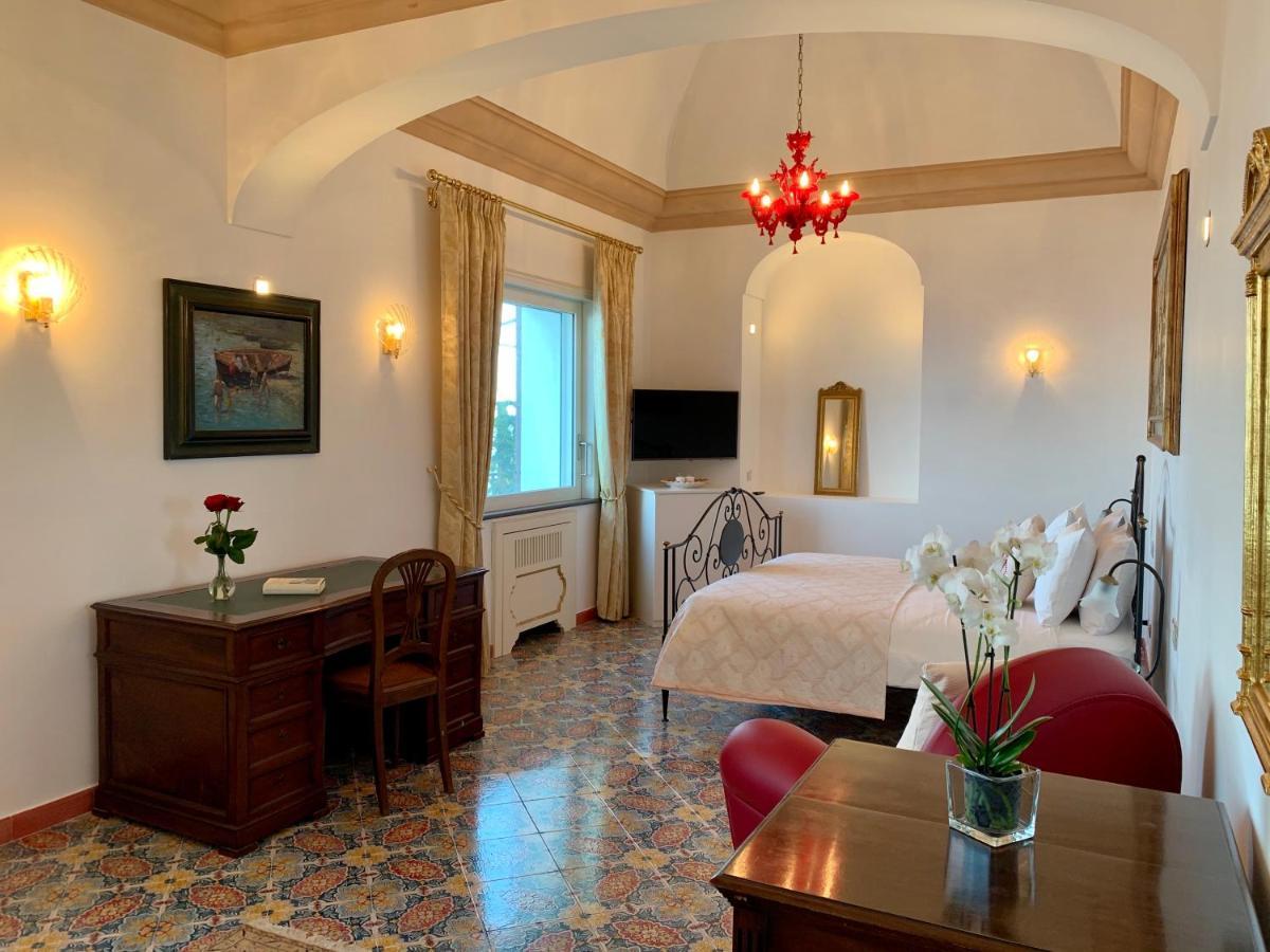 Villa Le Baste Фуроре Экстерьер фото