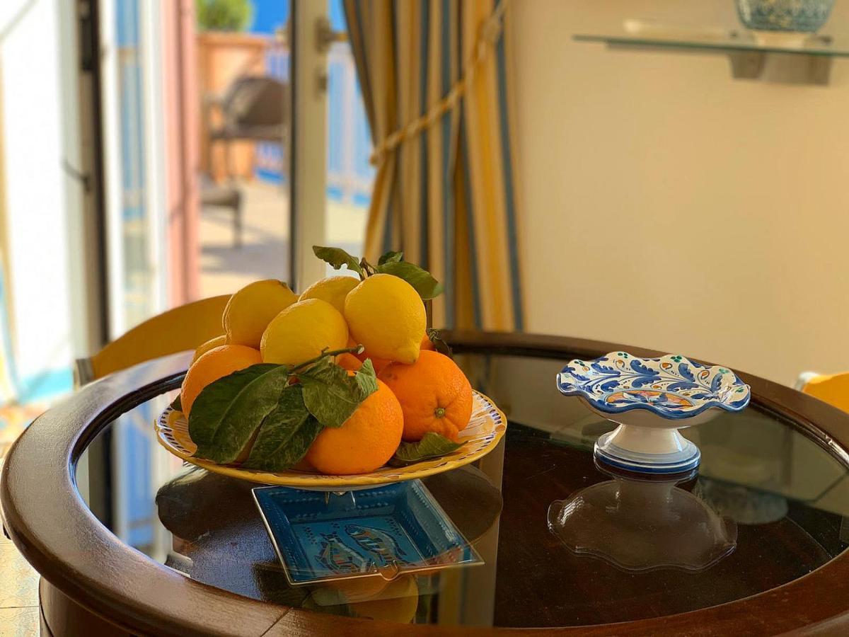 Villa Le Baste Фуроре Экстерьер фото