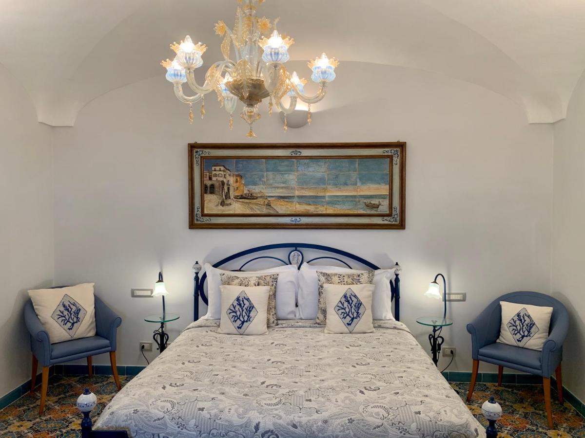 Villa Le Baste Фуроре Экстерьер фото